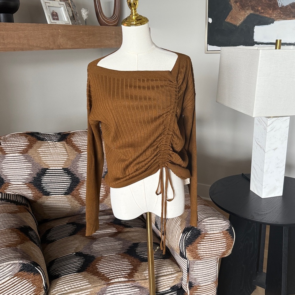 Hem & Thread Ruched Drawstring Asymetrical Sweater - Picture 2 of 10